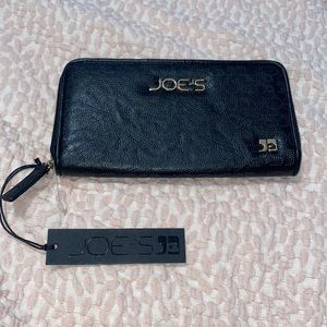 Brand new black zipper wallet!